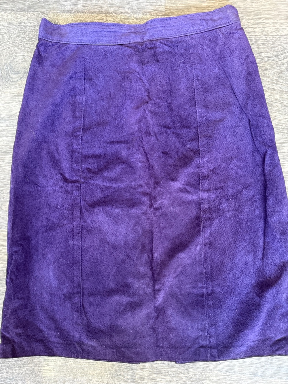 ✨ Vintage 1980s Purple Suede Pencil Skirt ✨